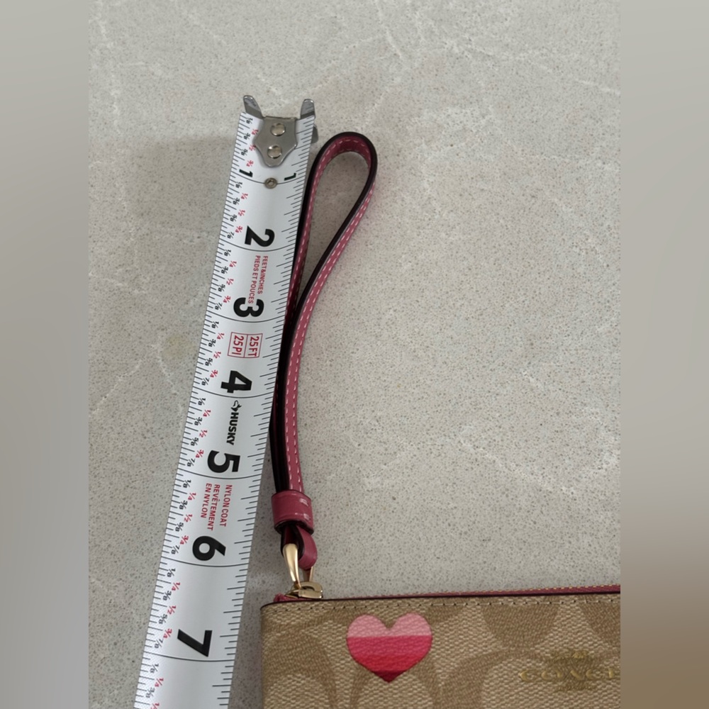 Coach Corner Zip Wristlet In Signature Canvas With Stripe Heart Print Luxury - Picture 7 of 9